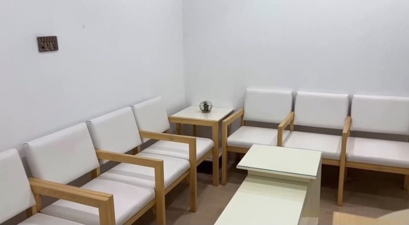 Hafeez Dental Care interior